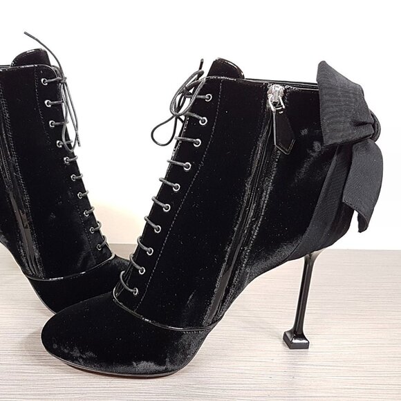 Miu Miu Bow-Back Black Velvet Side Zip Bootie 105mm Heel, Womens Size 8.5 / 38.5 - Picture 6 of 11